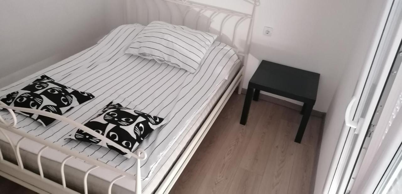 Novalja Centar Apartamento Exterior foto